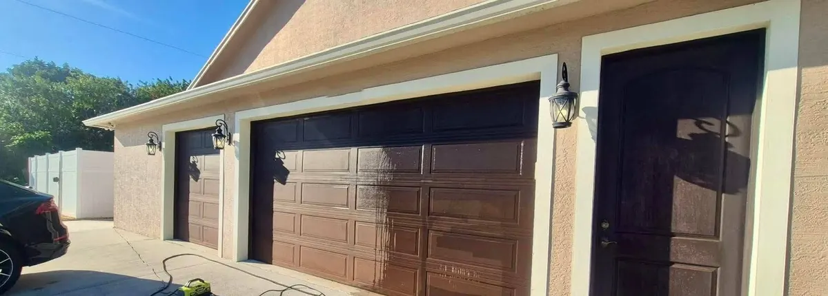 Garage doors before cleaning and paint